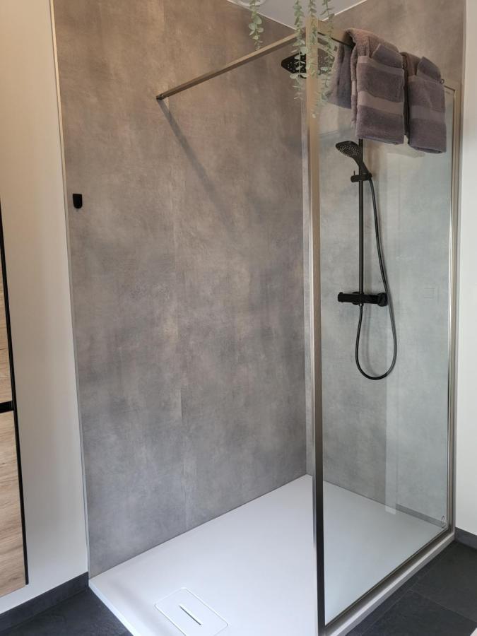 Loogiez Aparthotel Tongeren Ngoại thất bức ảnh