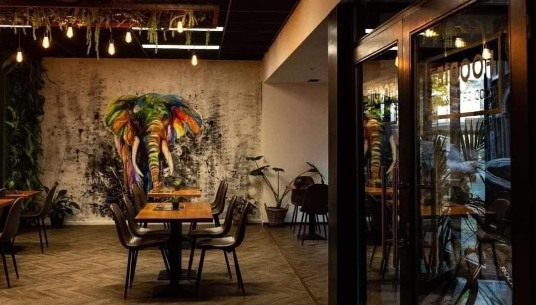 Loogiez Aparthotel Tongeren Ngoại thất bức ảnh