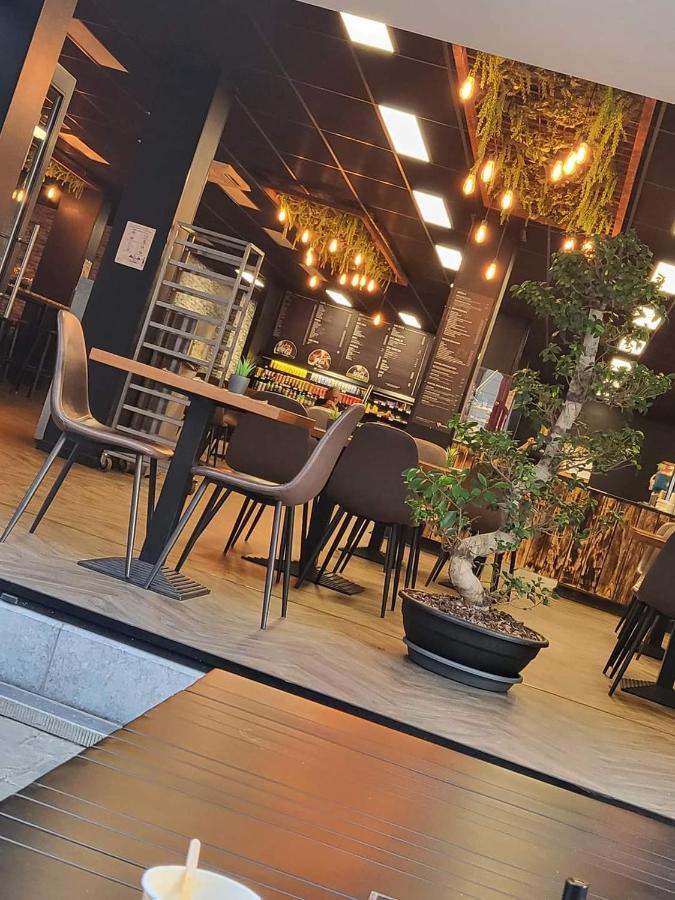 Loogiez Aparthotel Tongeren Ngoại thất bức ảnh